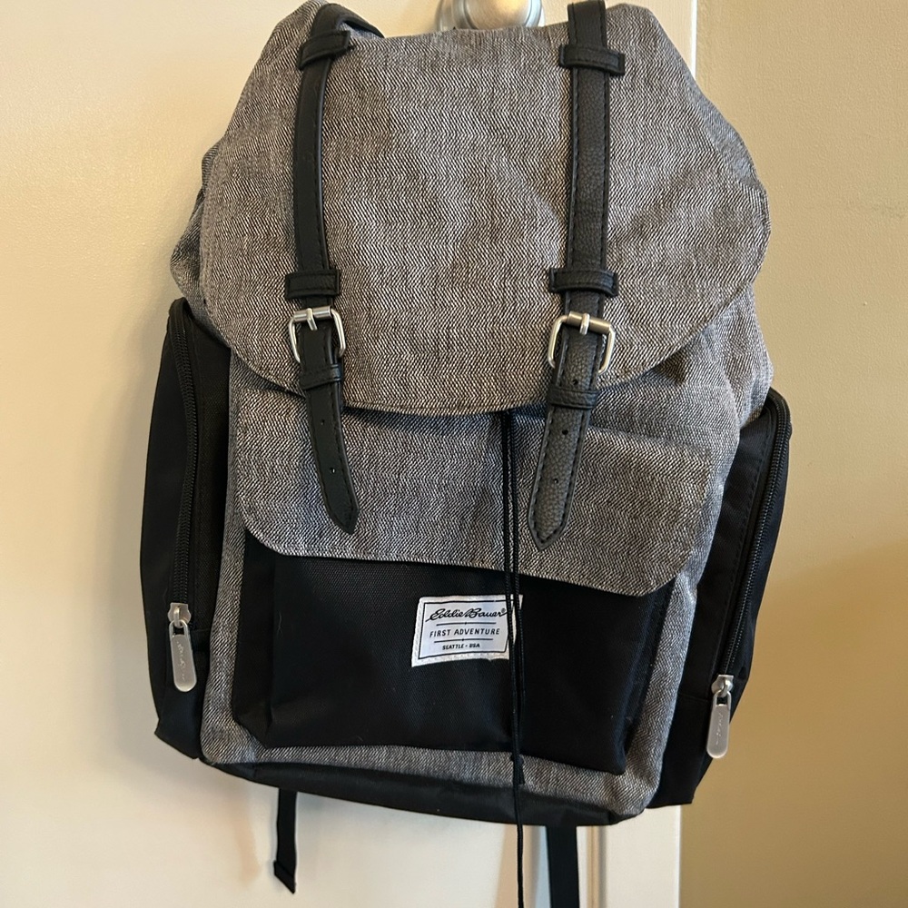 Eddie Bauer first adventure, diaper bag excellent condition